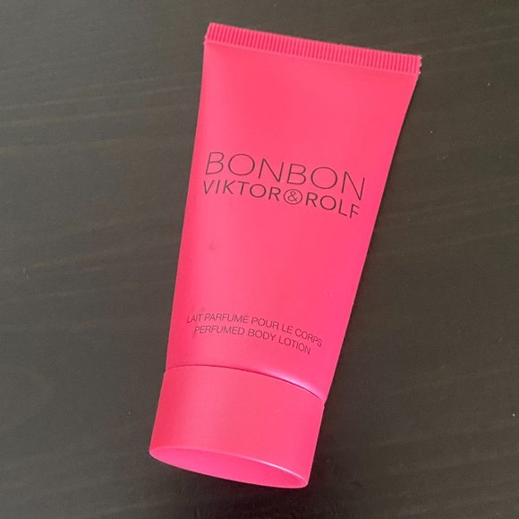 Viktor & Rolf Bonbon Perfumed Body Lotion - Picture 5 of 11